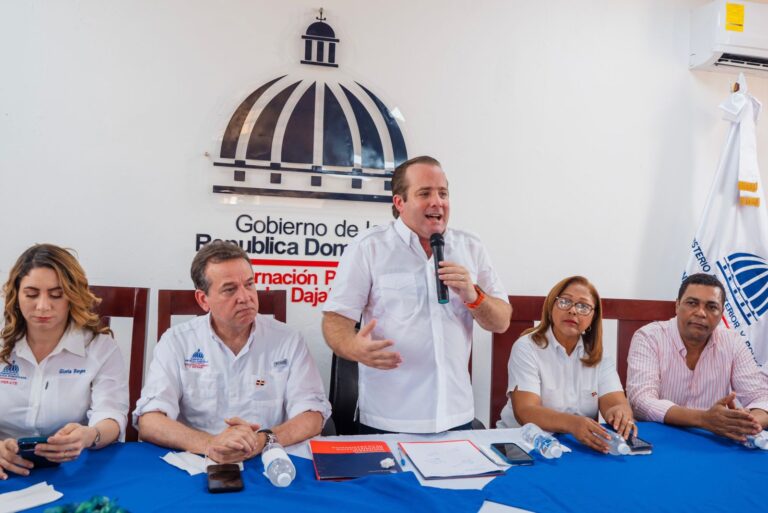 Paliza dijo que el gobierno dominicano acompañará en todo momento a los hombres y mujeres del comercio fronterizo.