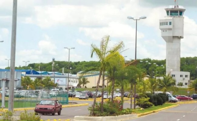 El director del IDAC, Héctor Porcella, informó que estaban suspendidos los vuelos a Haití desde la República Dominicana.
